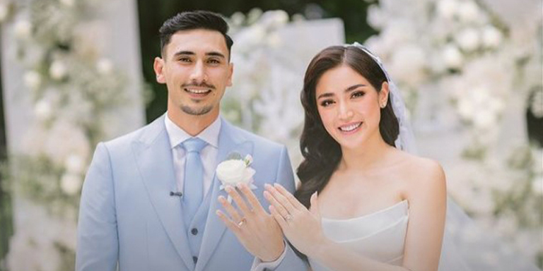 Inilah 6 Model Cincin Tunangan Solo Terlaris 2021, Ada yang Mirip Cincin Kawin Jessica Iskandar! - Cincin Kawin Solo